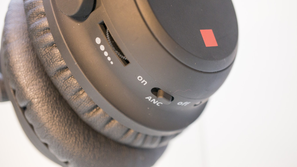 Lindy BNX-60 Headphones 4