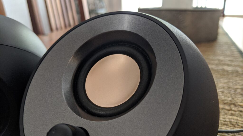 creative pebble v2 speakers